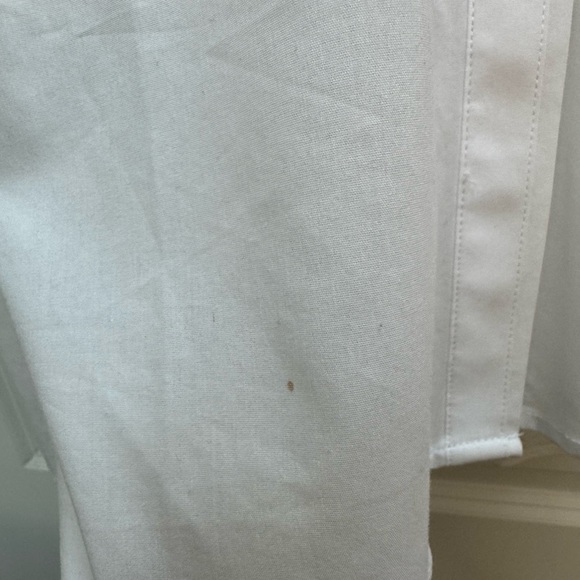 White blouse - Picture 4 of 4